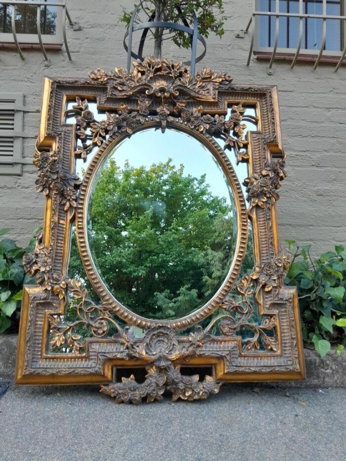 A 20th Century French Baroque Style Gilt Wood Mirror