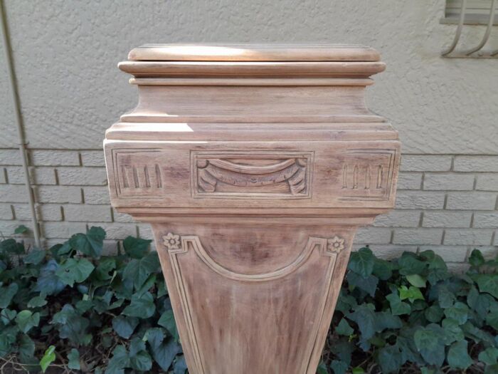 A 20th Century French-Style Carved Wooden Plinth in a Bleached Contemporary Finish - Image 4