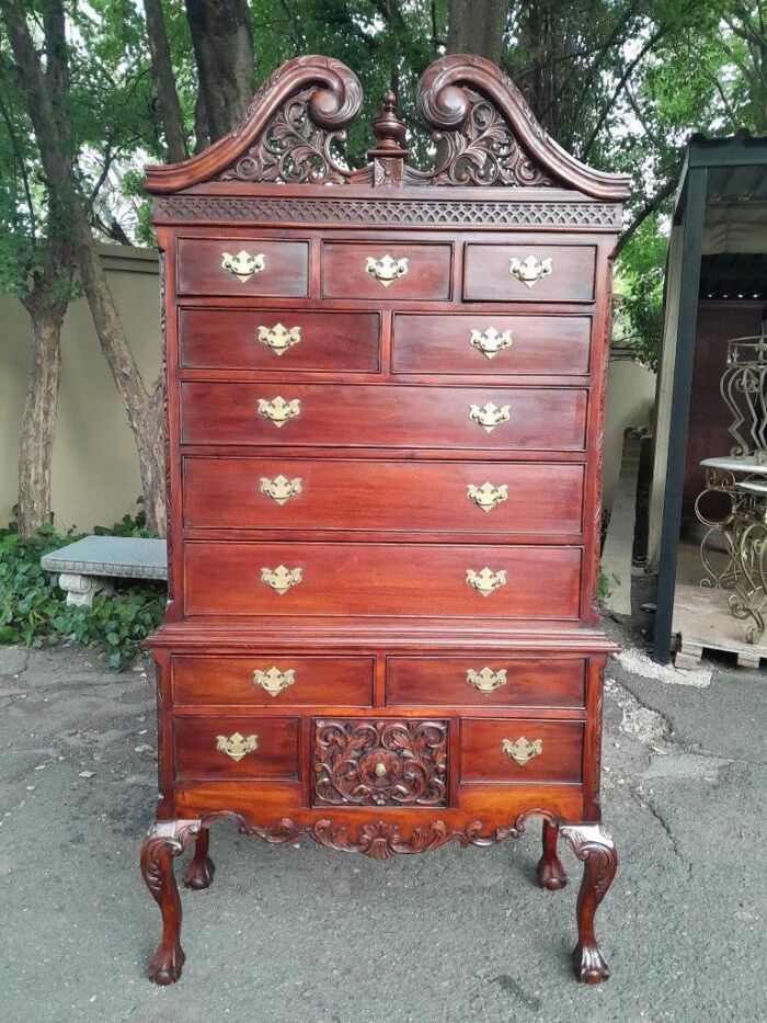 A 20th Century Queen Anne-Style Mahogany Highboy Chest On Chest In Two Parts With Brass Cut Escutcheons And Handles