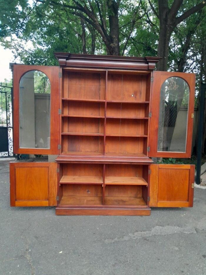 A Late Victorian Circa 1890 Large Mahogany Bookcase / Cabinet In Two Parts with Glazed Doors - Image 11