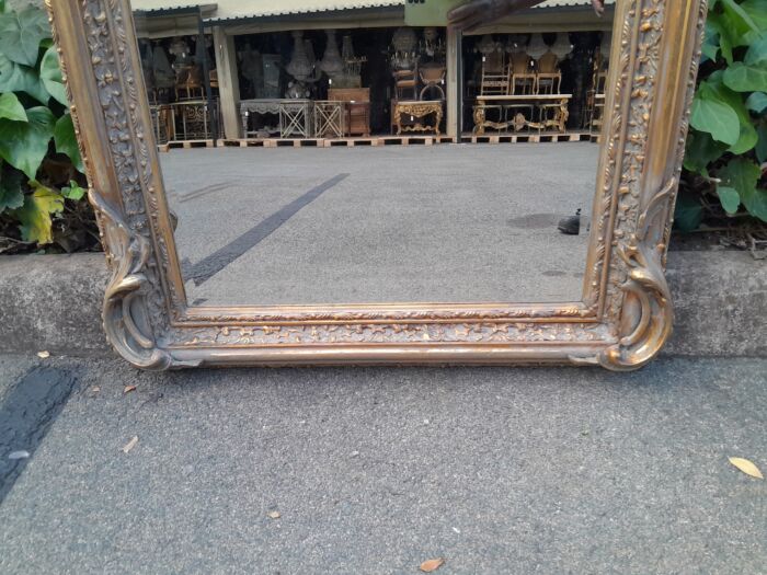 A French Style Ornately Carved and Gilded Bevelled Mirror - Image 6