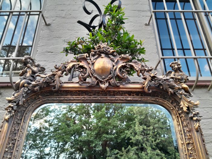 A French Style Ornately Carved and Gilded Bevelled Mirror - Image 5