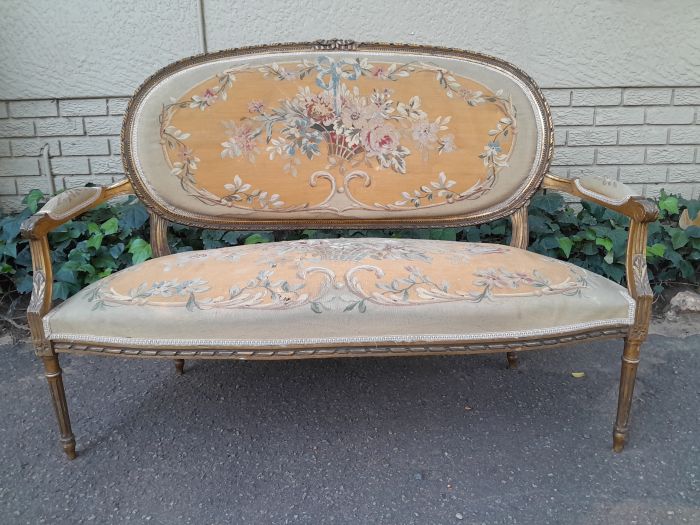 A 19th Century Antique French Giltwood Set Comprising a Settee and Four Medallion Armchairs upholstered in Handwoven Aubusson Fabric Provenance; Castle Snellengem Belgium - Image 5