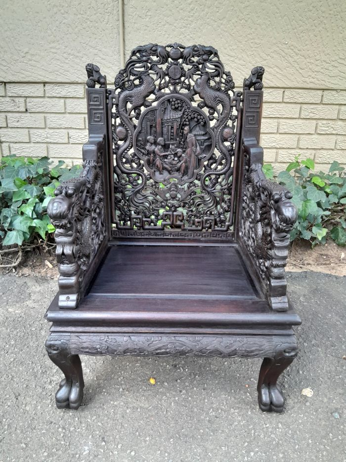 An Early 20th Century Circa 1920 Pair of Oriental Ornately Carved Throne Chairs - Image 6