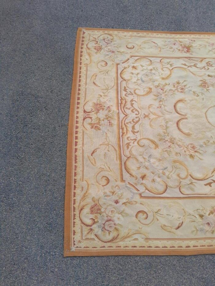 A 20th Century French Aubusson Carpet - Image 4