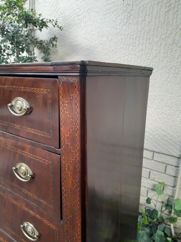 A 19th Century Victorian Flame Mahogany and Inlaid Chest of Drawers - Image 4