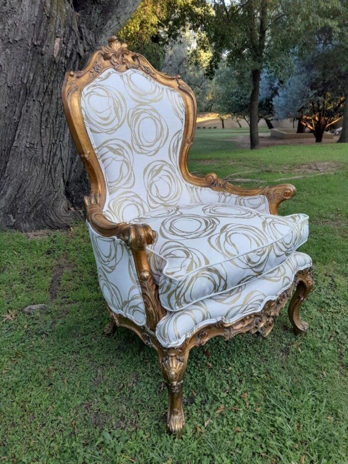 A 19th Century French Ornately Carved and Gilded Armchair of Large Proportion - Image 4