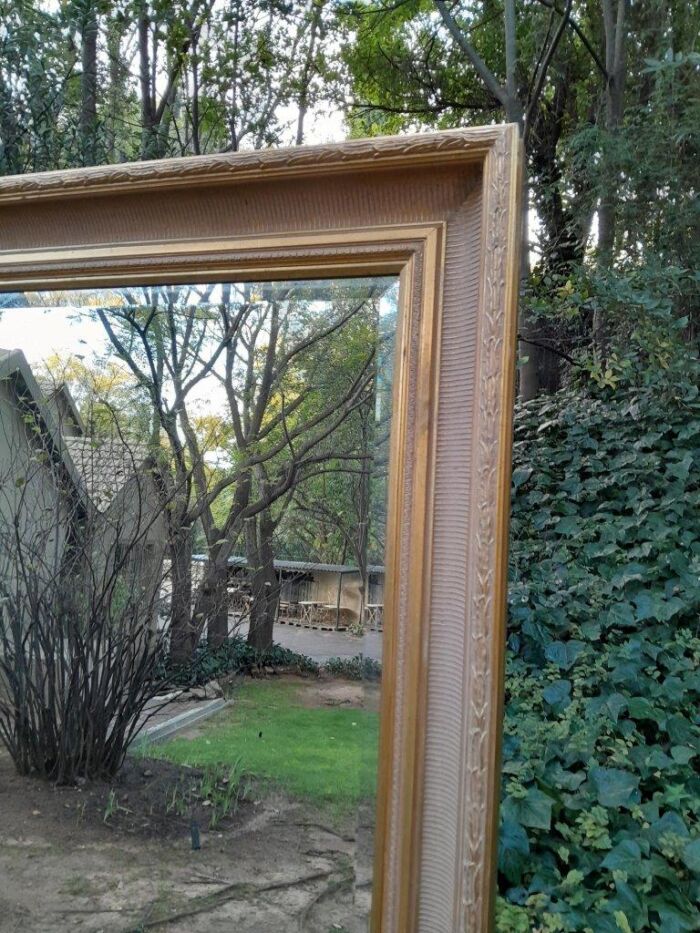 A 20th Century Massive Gilt Wood and Bevelled Mirror - Image 8