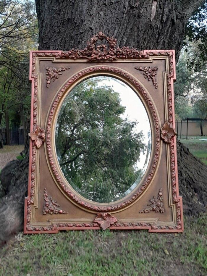 A French Rococo Style Ornately Carved and Gilded Bevelled Mirror - Image 11