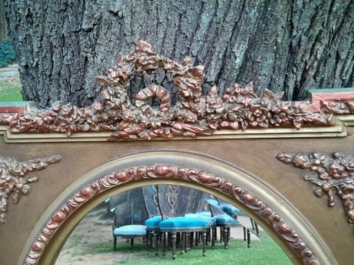 A French Rococo Style Ornately Carved and Gilded Bevelled Mirror - Image 17