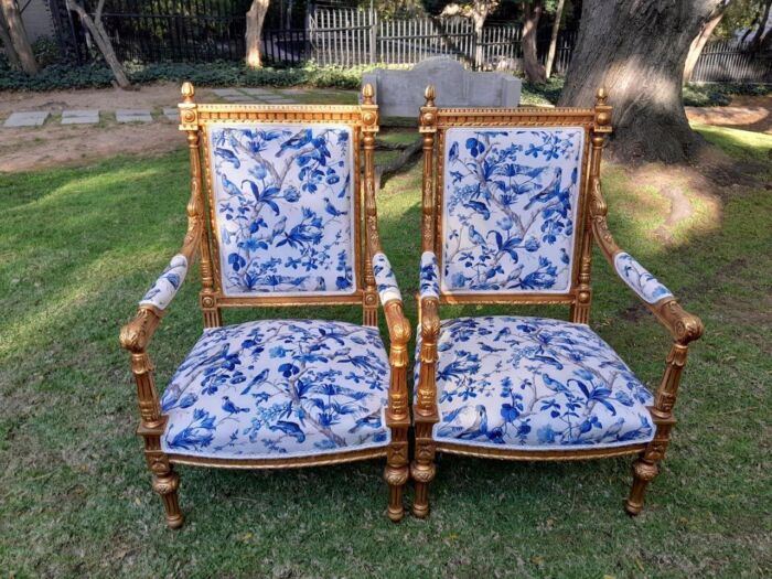 A Pair of French Style Ornately Carved Giltwood Arm Chairs - Image 9