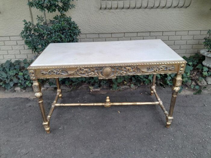 A 20th Century Ornately Carved and Hand-Gilded Console Table with Cream Marble Top - Image 4