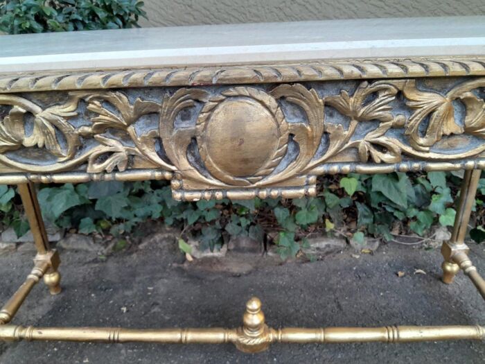 A 20th Century Ornately Carved and Hand-Gilded Console Table with Cream Marble Top - Image 11