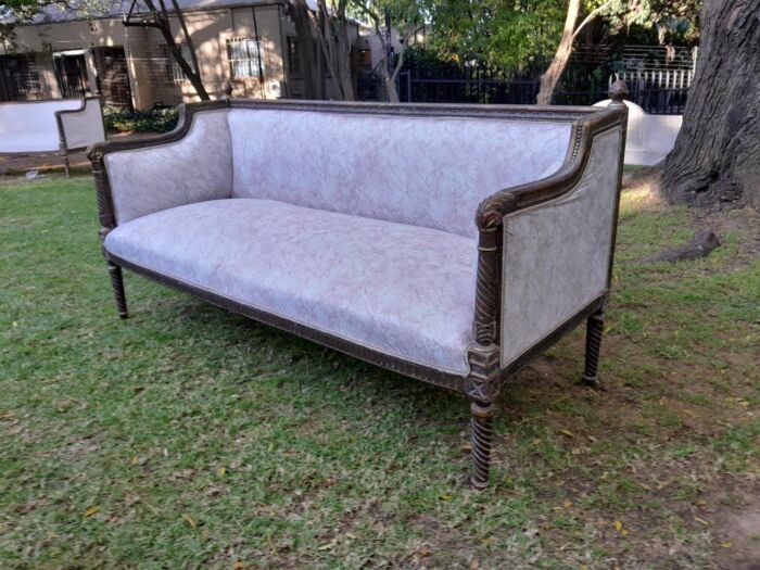 A French Louis XVI Style Large Carved Giltwood Settee - Image 9