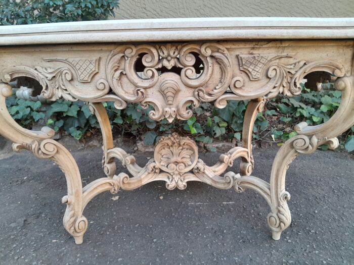 A 19th Century Ornately Carved Rococo Style Table with Marble Top in a Contemporary Bleached / Natural Finish - Image 12