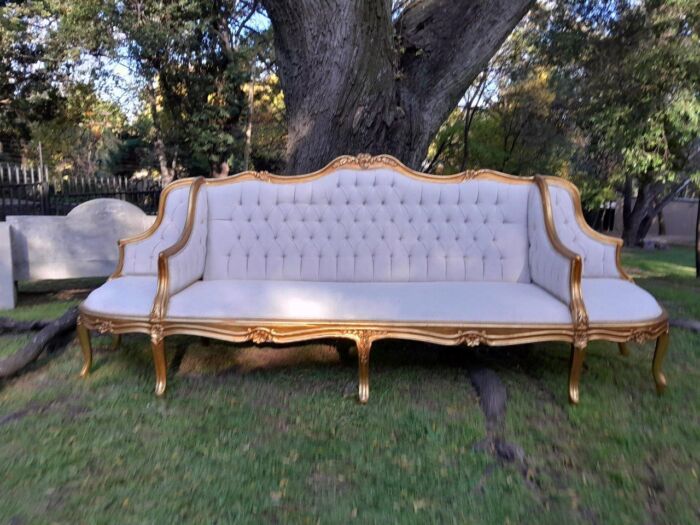 A 20th Century French Style Gilt Wood Large Conversation Settee