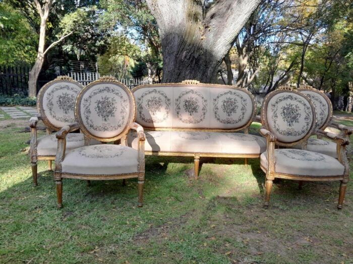 A 20th Century French Louis XVI Style Set of a Carved and Gilded Settee and Four Armchairs with Tapestry Fabric Settee - Image 2