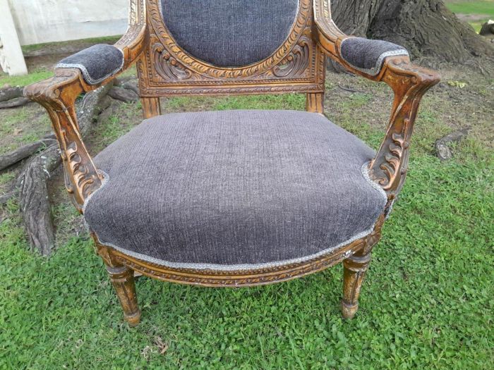 A Pair Of 20th Century French Style Ornately Carved Gilt Wood Arm Chairs - Image 6