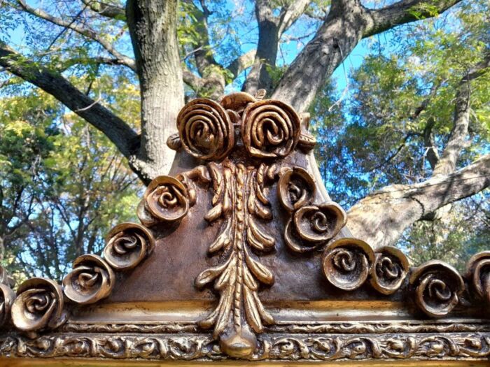 A French Rococo Style Ornately Carved & Gilded Bevelled Mirror - Image 8