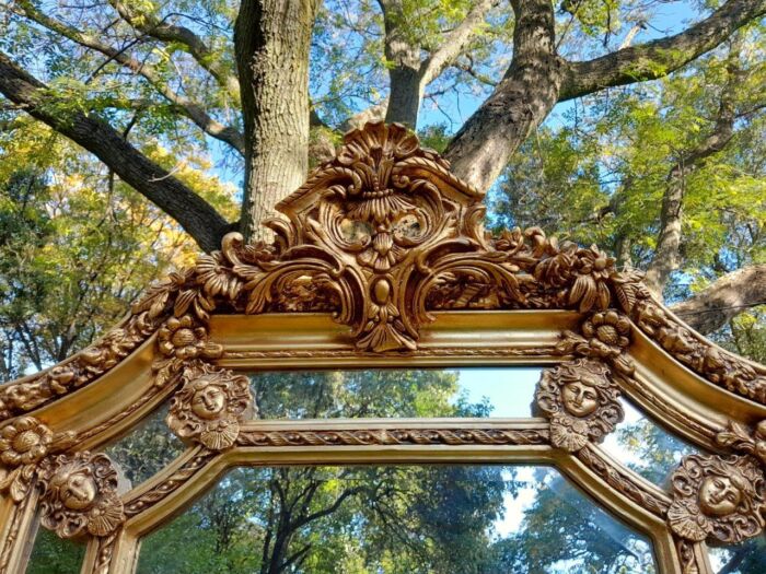 A French Rococo Style Ornately Carved & Gilded Bevelled Mirror - Image 7