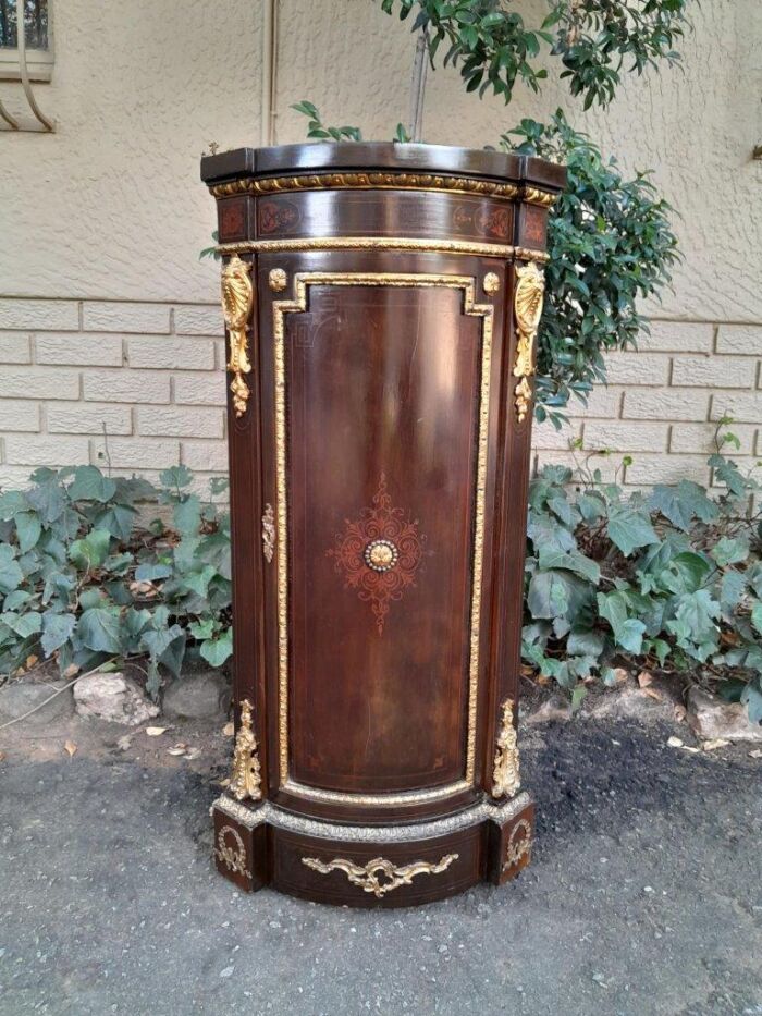 An Early 20thC French Style Mahogany Cabinet with Gilt Mounts