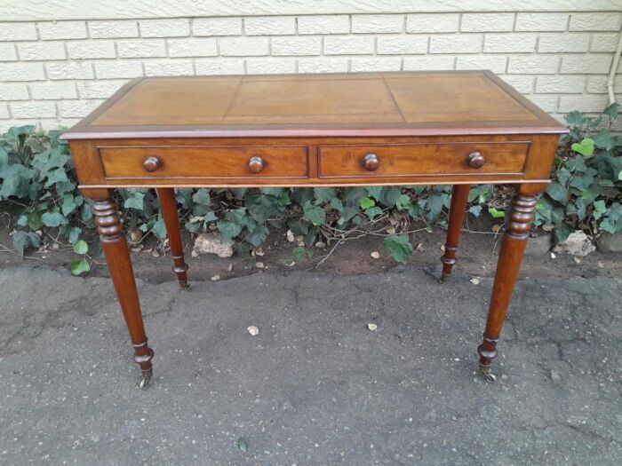 An Antique Circa 1880 Victorian Mahogany Writing Desk / Drinks Table With Leather Top 0n Original Castors