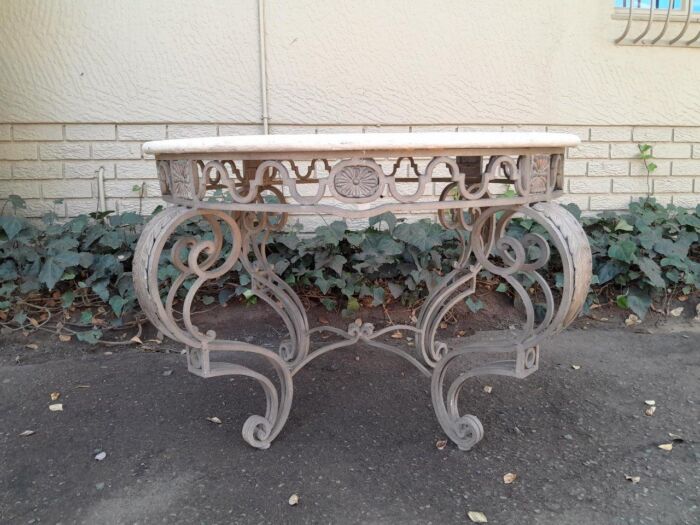 A 20th Century French Style Wrought Iron Circular Table with Cream Top - Image 2