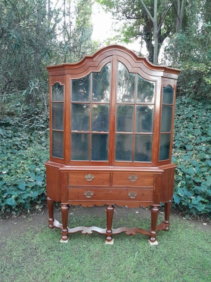 A 19th Century Dutch Walnut  Display Cabinet  - Image 3