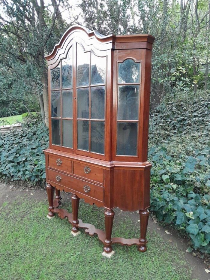 A 19th Century Dutch Walnut  Display Cabinet  - Image 4