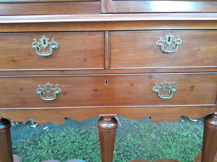 A 19th Century Dutch Walnut  Display Cabinet  - Image 9