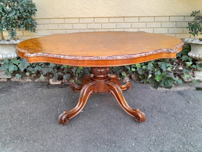 A 19th Century Victorian Walnut And Burr-Walnut Centre / Entrance / Dining / Breakfast Table On Castors