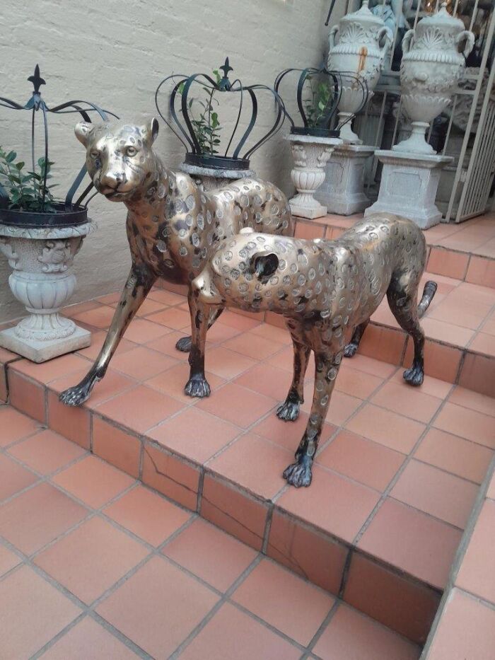 A 20th Century Pair Of Life Size Brass Cheetahs ND - Image 5