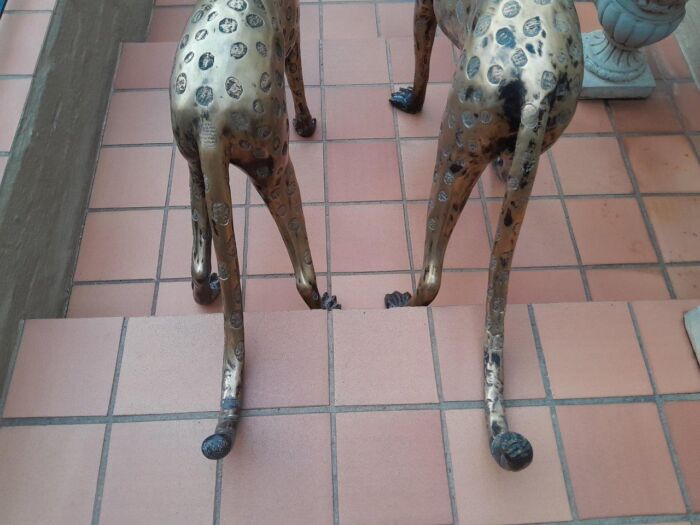 A 20th Century Pair Of Life Size Brass Cheetahs ND - Image 9