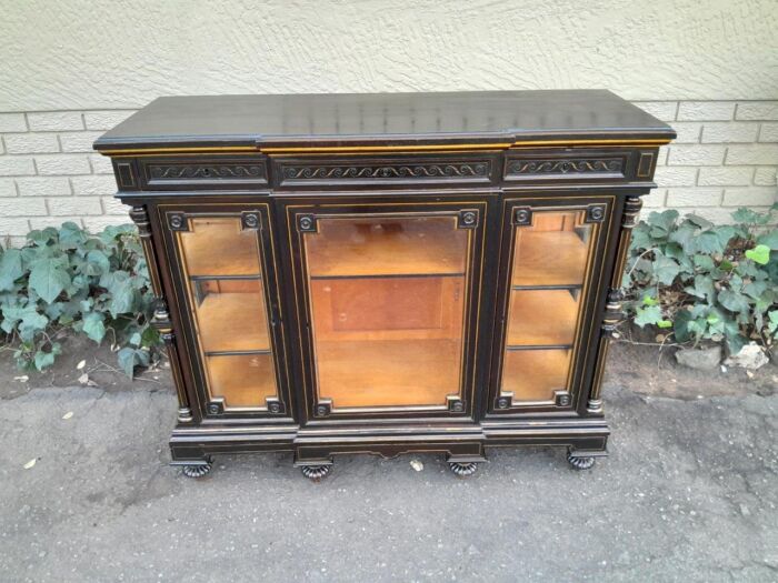 A 19th Century French Ebonised And Gilt Cabinet ND - Image 3