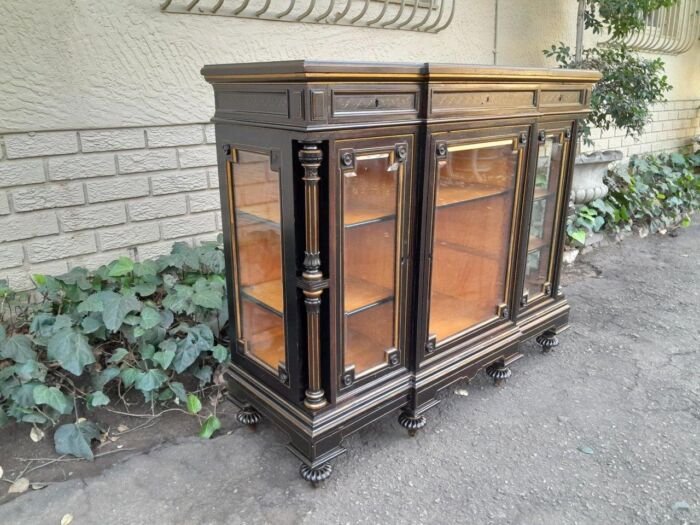 A 19th Century French Ebonised And Gilt Cabinet ND - Image 5