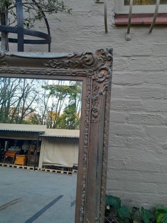 A 20th Century Large And Ornately Carved Gilded And Bevelled Mirror - Image 7