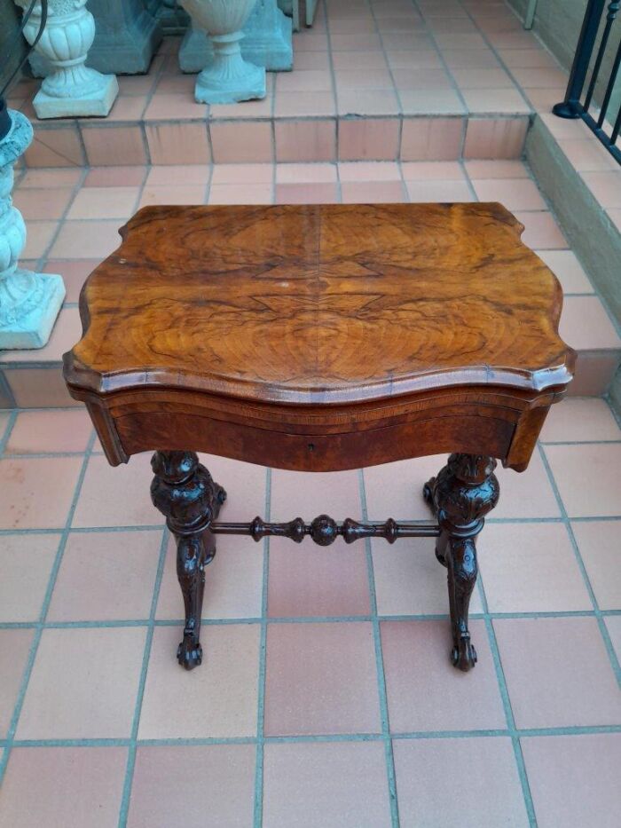 A Late 19th / Early 20th Century Victorian Burr Walnut Chess / Games Table ND - Image 2