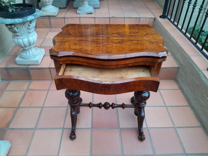 A Late 19th / Early 20th Century Victorian Burr Walnut Chess / Games Table ND - Image 5