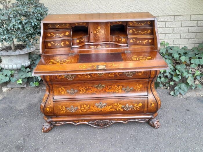 An Antique 18th Century Dutch Marquetry Bombe Bureau with Leather Writing Surface - Image 8