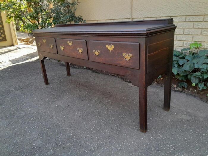 An Antique Georgian Oak Server with Three Drawers and Brass Handles Good Patina - Image 4