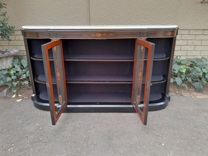 An Antique Victorian French Style Ebonised and Inlay Walnut Credenza/Display Cabinet with Brass Hardware and Glazed Doors - Image 14