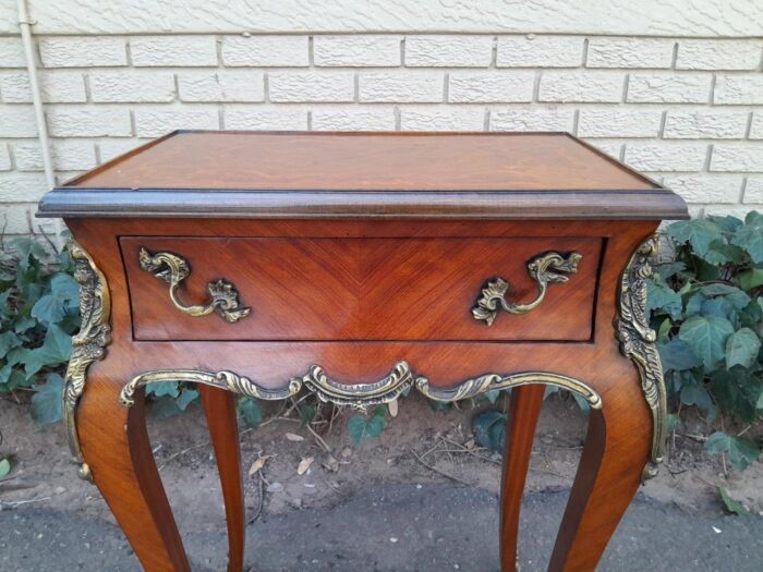 A 20th Century French Kingswood Table With Gilt Metal Mounts - Image 6