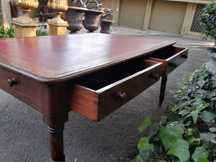 An Antique Early 19th Century George IV Mahogany Writing With Gilt Tooled Leather Top And Drawers With Brass Cap - Image 11