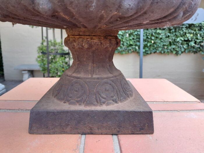 An Antique Victorian Cast Iron Jardinière - Image 5