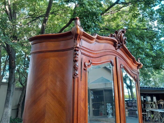 A 20th Century French Louis XV Style Walnut Armoire with Bevelled Mirrors - Image 4