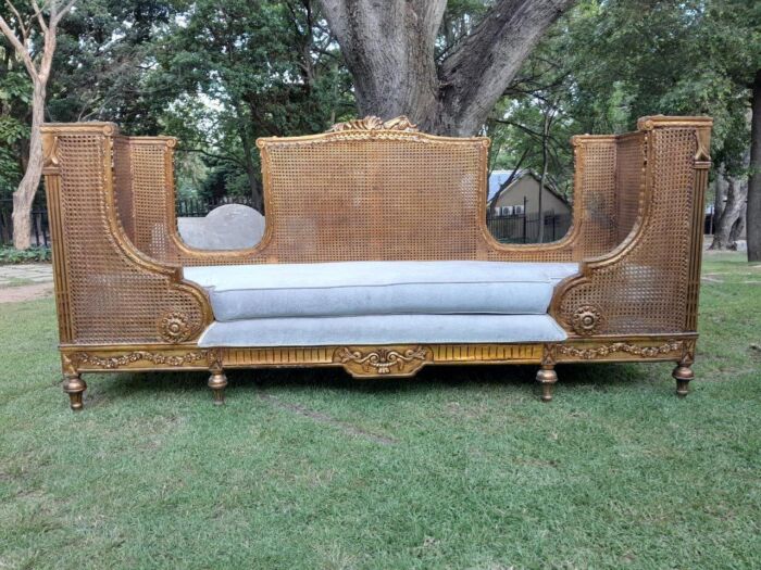 A French Style Hand Gilded Rattan Settee / Day Bed With Seat Cushion