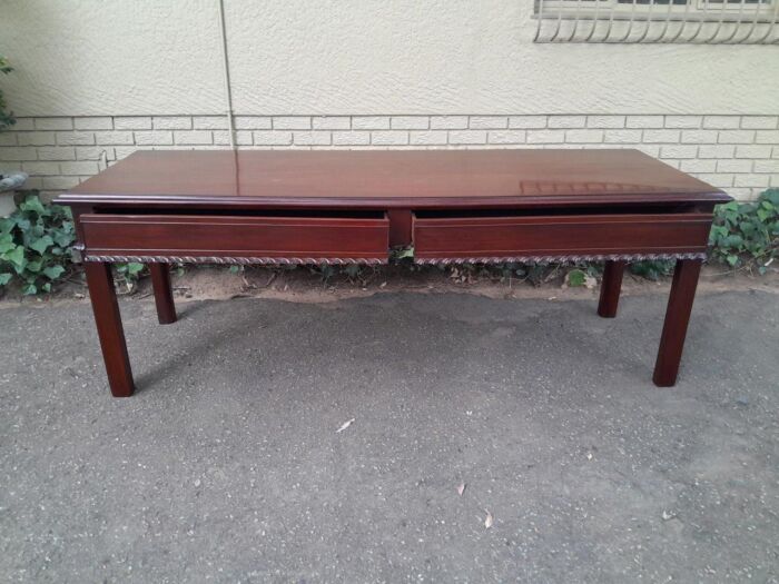 An Antique Georgian Mahogany Server with Two Oak Lined Drawers - Image 4