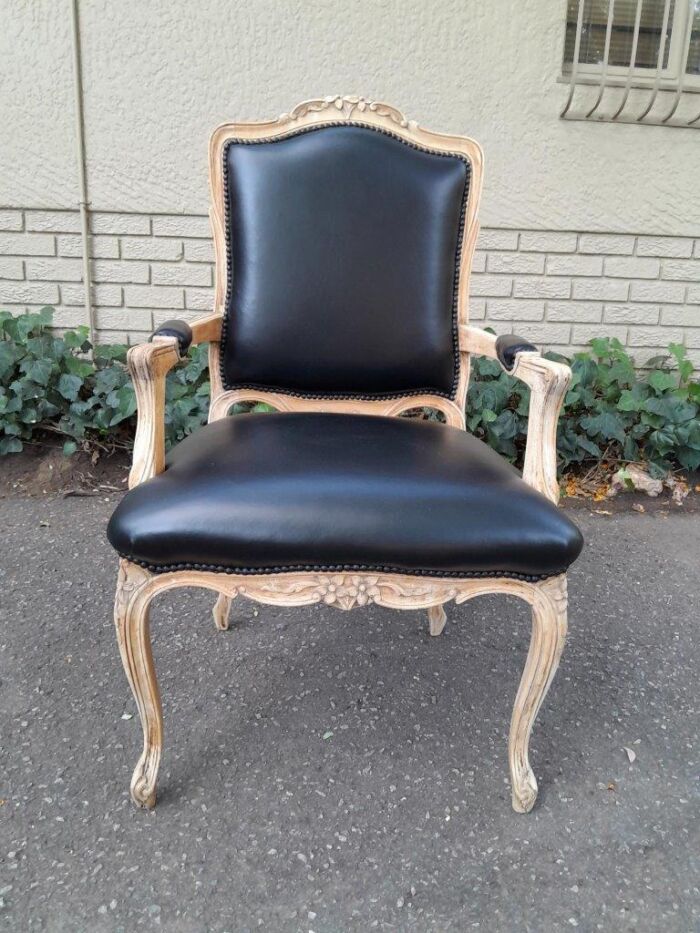 An Antique Pair of Carved Walnut Armchairs - Image 3