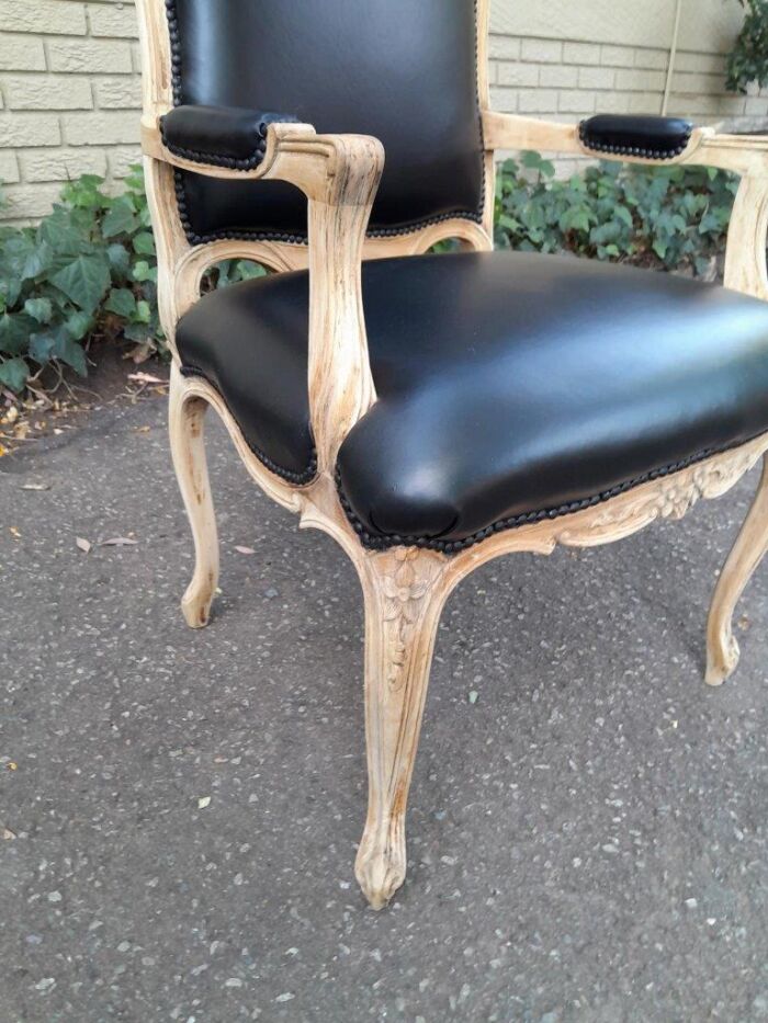 An Antique Pair of Carved Walnut Armchairs - Image 4