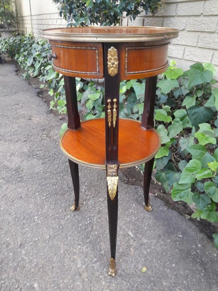 An Antique Kingswood Table With Ormolu And Drawer - Image 7